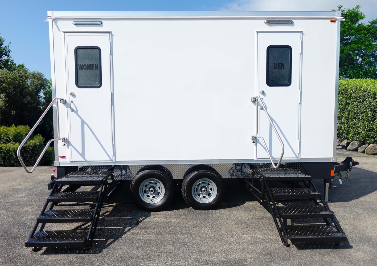 Lang Specialty Pro Series 5-station luxury restroom trailer for rent